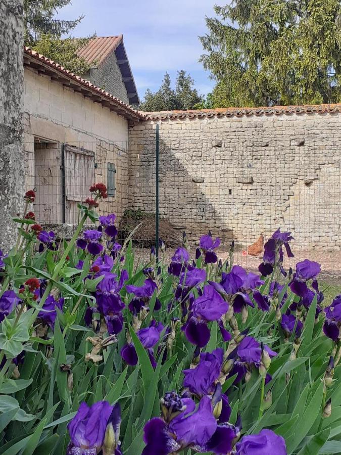 Apartament Chez Martine Hanc Zewnętrze zdjęcie