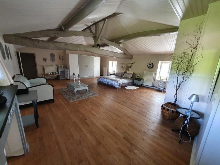 Apartament Chez Martine Hanc Zewnętrze zdjęcie